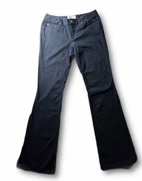 𝅺so Black Fit and Flare Pants - Picture 1 of 5